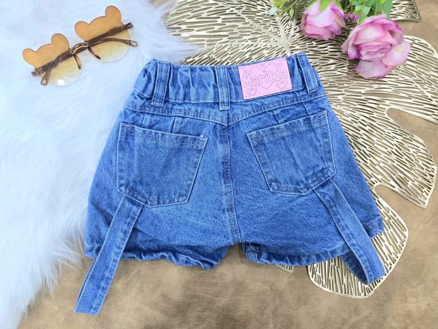 Short para niña azul con correas