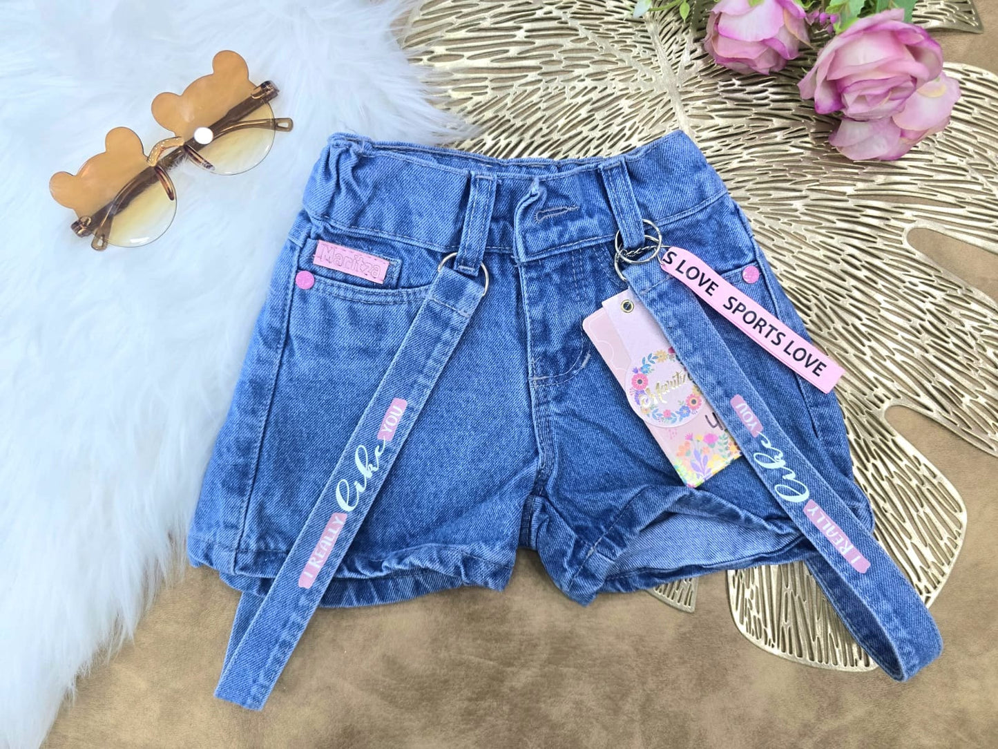Short para niña azul con correas