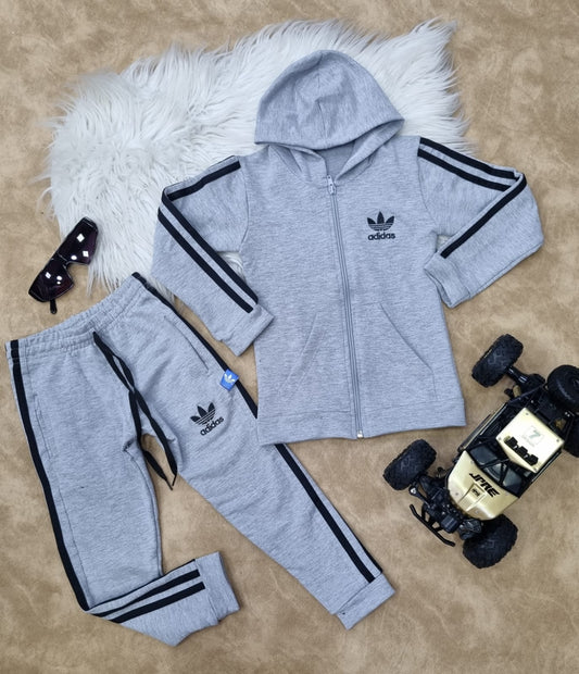 Conjunto deportivo para niño Adidas
