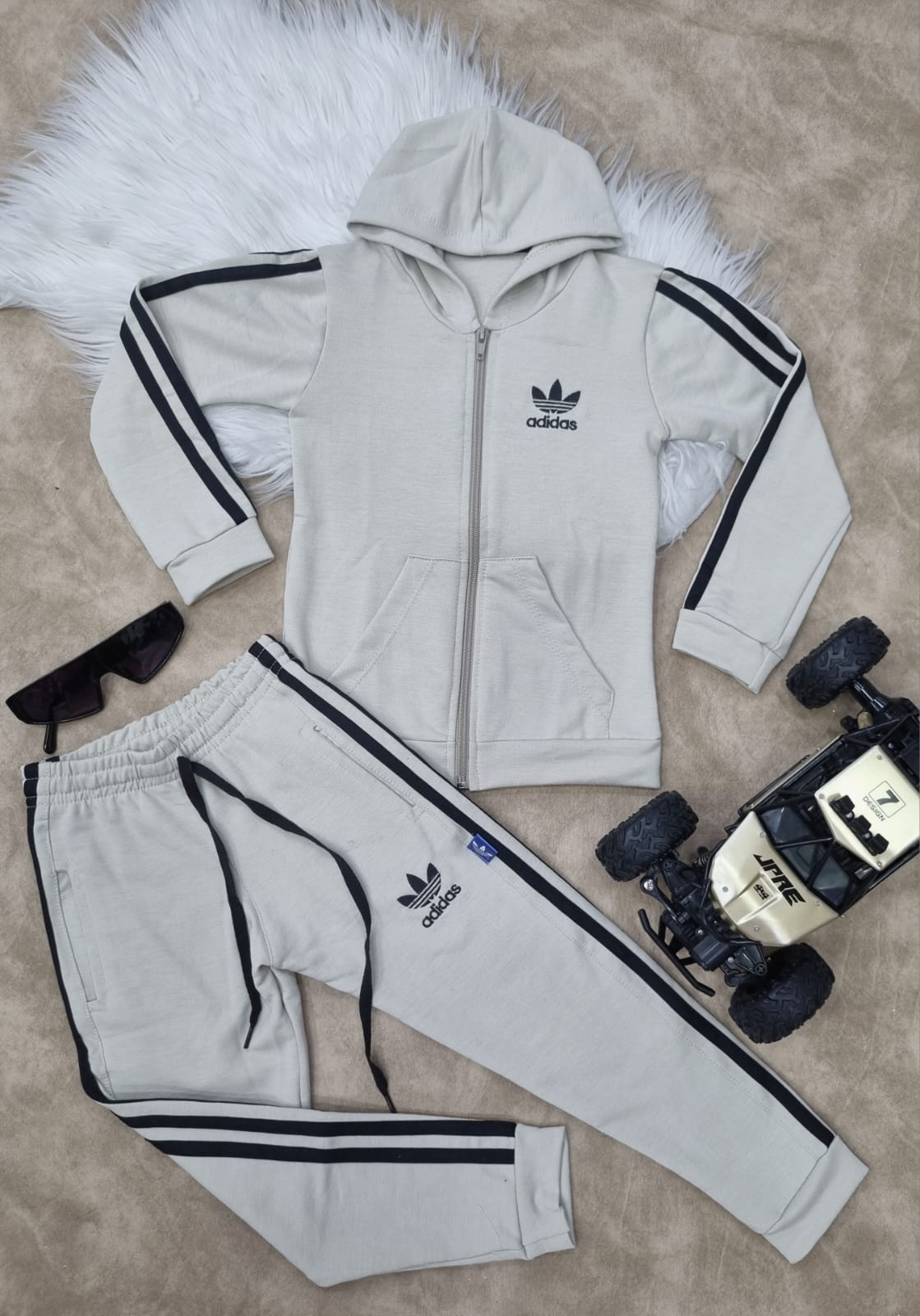 Conjunto deportivo para niño Adidas