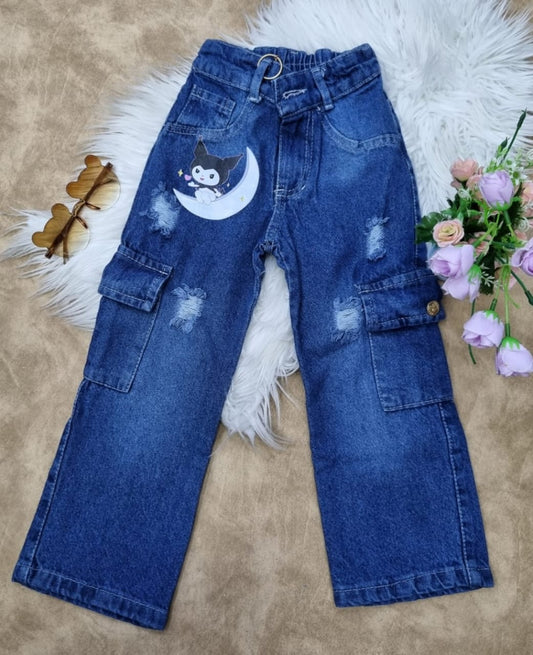 Jean cargo para niña con estampado de Kuromi