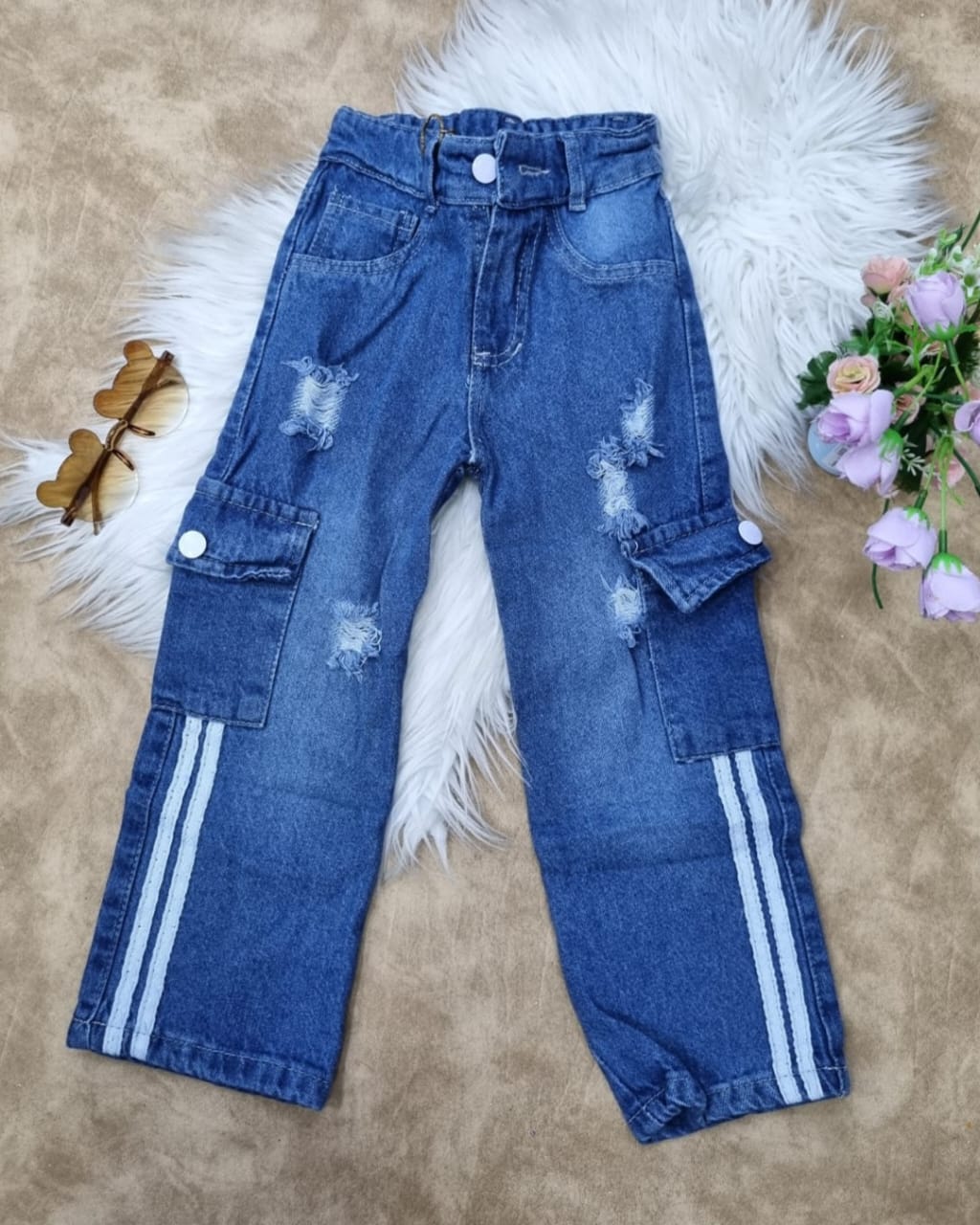 Jean cargo para niña con franjas laterales